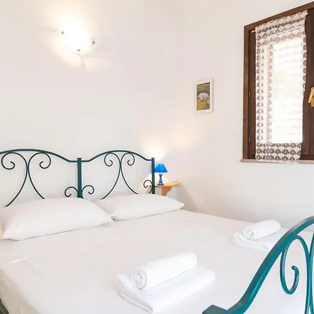 Daire Hibiscus House-mediterranean Bliss