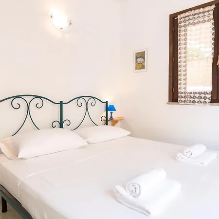 Daire Hibiscus House-mediterranean Bliss *